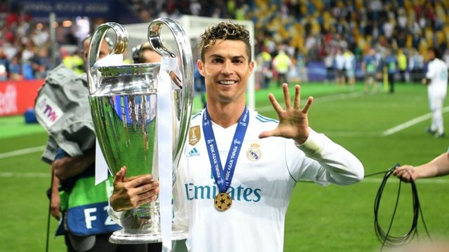 real_madrid_transfer_news_cristiano_ronaldo_man_utd_gettyimages-962792886.jpg