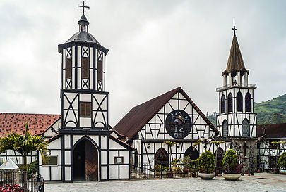 405px-Iglesia_San_Martin_de_Tours_II.jpg