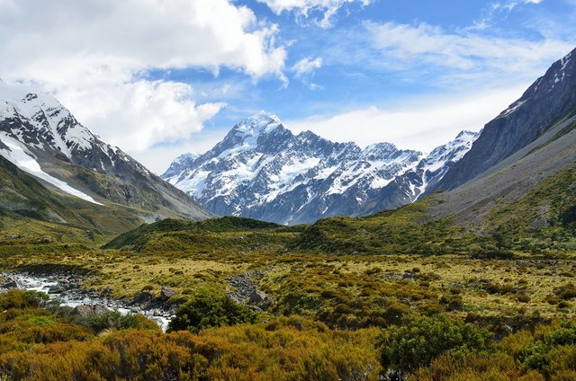 Mt Cook, New Zealand.jpg