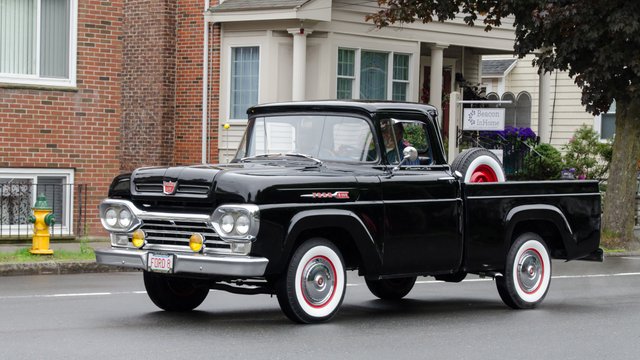 Ford F100.jpg