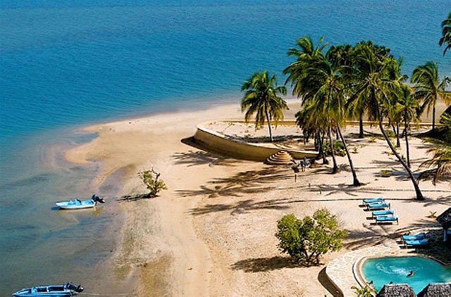 shela_beach_lamu07.jpg