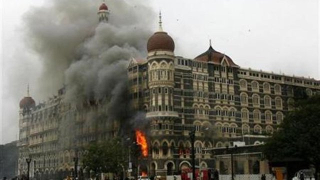 MumbaiTerrorAttackTajBurning1687333021659.jpg