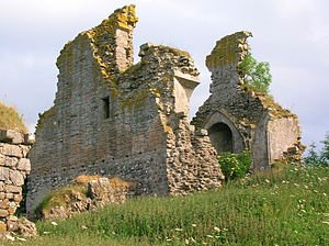 300px-Craigie_Castle_-_the_Keep.JPG