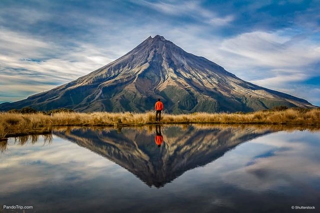 Mount-Taranaki-New-Zealand.jpg