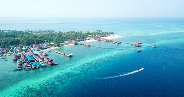 Pesona Pulau Maratua Kepulauan Derawan Steemit