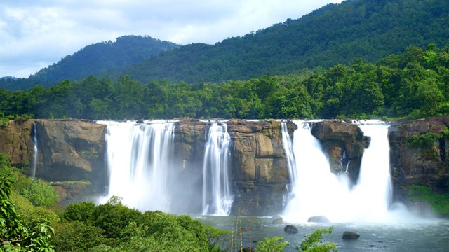 athirappalli_and_vazhachal_waterfalls_thrissur20131031102422_79_1.jpg