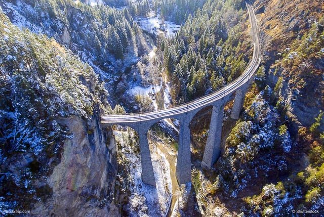 Drone-view-of-beautiful-Landwasser-Viaduct.jpg