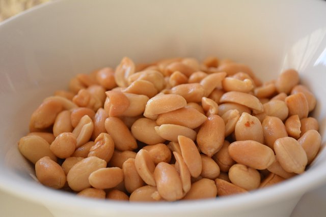 peanut-668283_1280.jpg