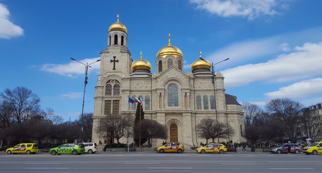 Varnas Central Cathedral.jpg