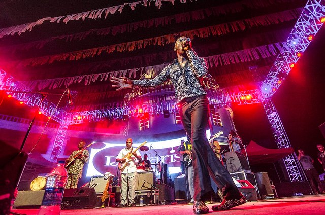 1200px-Sean_Kuti_&_Egypt_80_at_NH7_Weekender.jpg