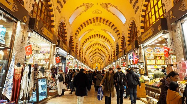 medassist_historical-story-of-grand-bazaar-the-first-and-largest-mall-in-europe-900x500.jpg