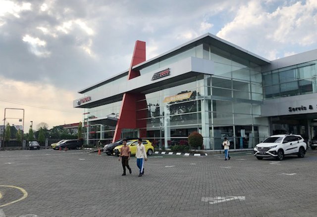 Auto2000 Medan Amplas_01.jpg