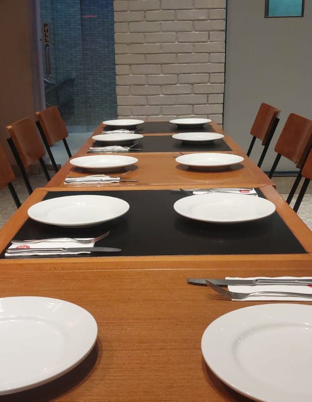 r.jpg