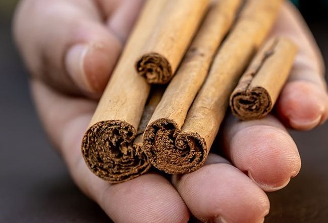 what-is-the-difference-between-cinnamon-and-ceylon-cinnamon.jpg