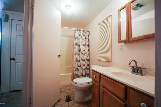 Master Bath.jpg