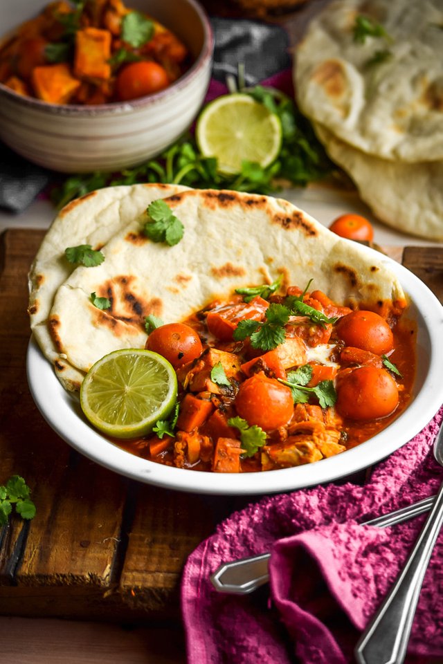 Indian Red Coconut Curry with Homemade Pitas (vegan)-2.jpg