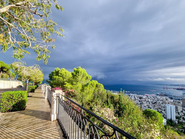 Louis Promenade in Haifa