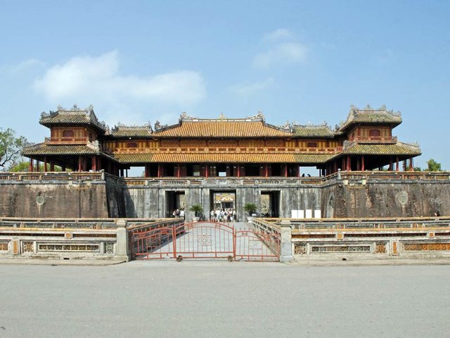 6 Complex-of-Hue-Monuments.jpg