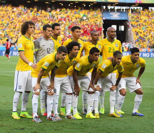 Brazil_and_Colombia_match_at_the_FIFA_World_Cup_2014-07-04_(26).jpg