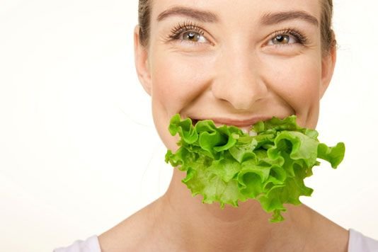 healthy-eating-woman-lettuce.jpg