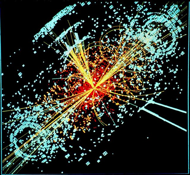 975px-CMS_Higgs-event.jpg