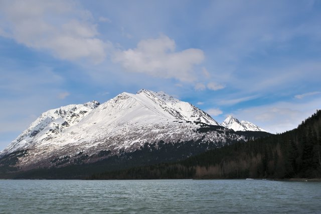 DSC_6406 trail lake mountain south view.jpg