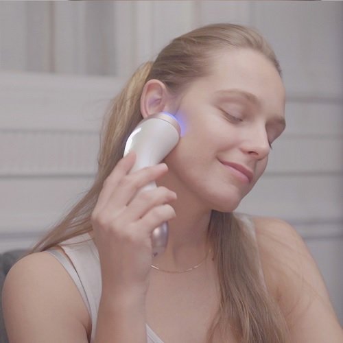 PLINIC_-_Plasma_Beauty_Device,_Skin_Care,_Personal_Beauty_2.jpg
