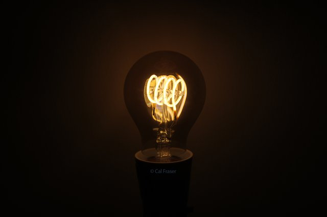 DSC00949_led-filament-lamp_social_steemit.jpg