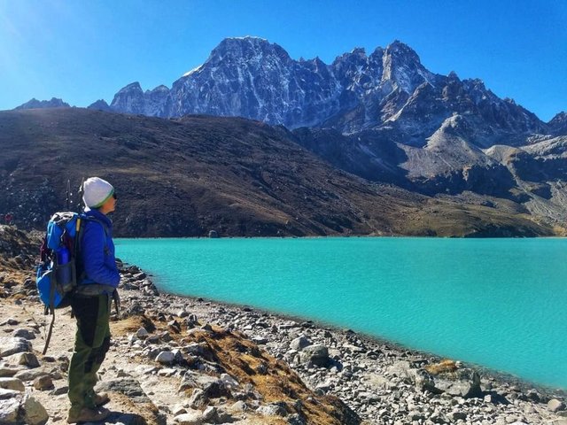 gokyo-lake-trek-himalayas.jpg