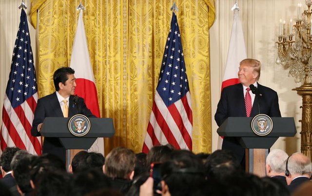 Shinzō_Abe_and_Donald_Trump_in_Washington,_D._C._(7).jpeg