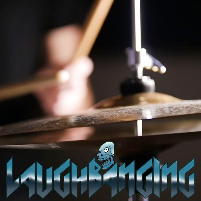 LaughbangingPodcast448 - Alice Cooper, técnicas de bateria, Black Mirror (EXCLUSIVO PATRONOS).jpg