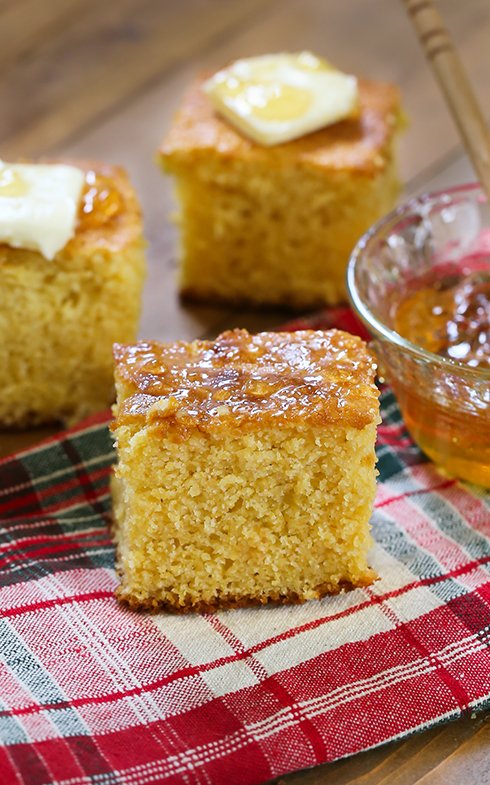 Easy-Buttermilk-Cornbread.jpg