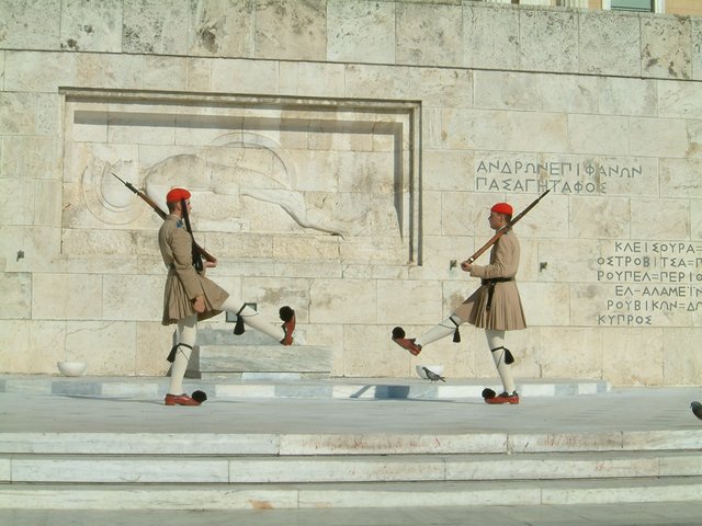 Greek_Presidential_guard.jpg