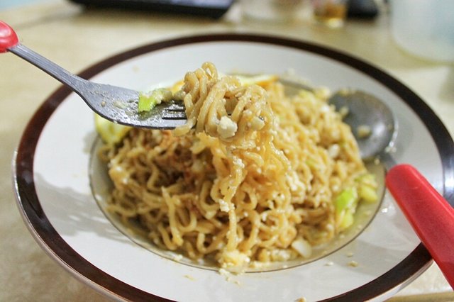 mie goreng rasa telur asin.jpeg