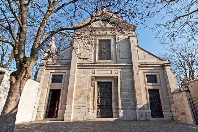 Église_Saint-Pierre_de_Montmartre_-_portail.jpg