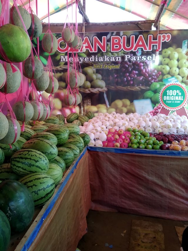 pasar buah.jpg