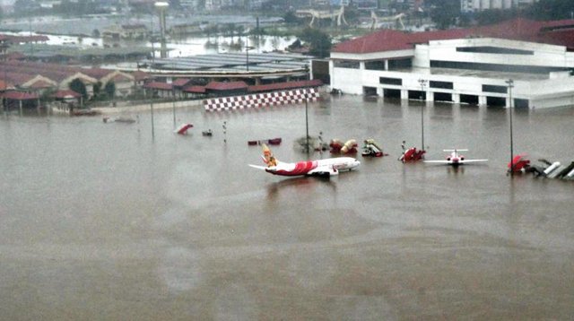 kochi airport.jpeg