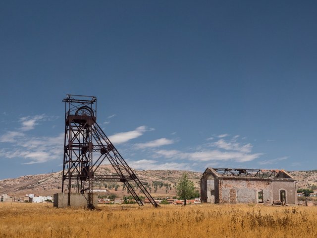 mines-2554837_1280.jpg