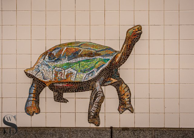 1 1 Murals an subway MOMA.jpg