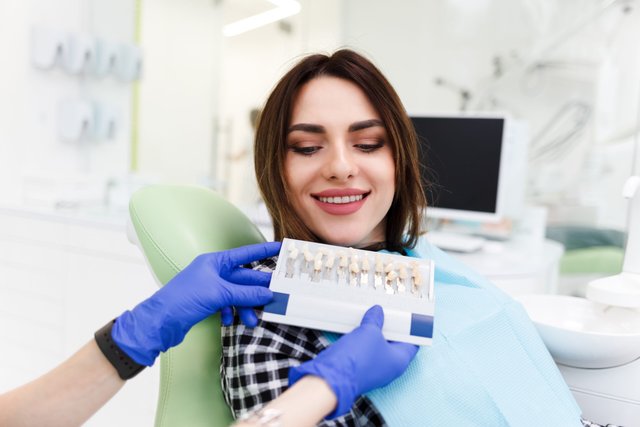 6 Clear Signs Dental Veneers Might Be Right for You.jpg