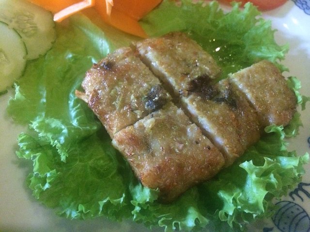 Fish fried with lemongrass.jpg