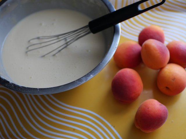 1clafoutis abricots (7).JPG