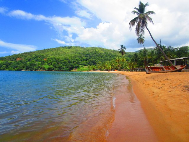 Playa_Colorada_Parque_Nacional_Mochima.jpg