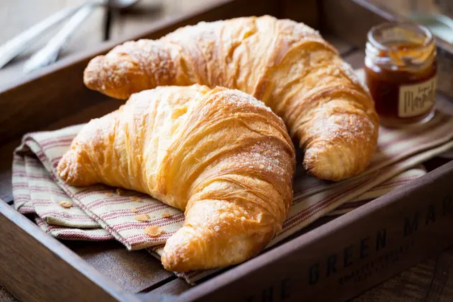 Croissants-jar-of-jam.webp