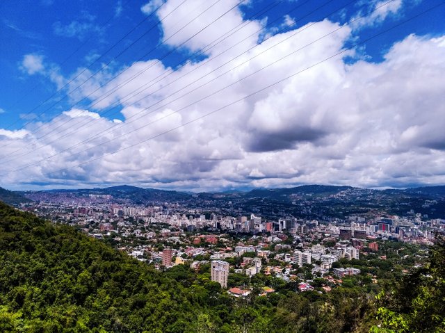 Caracas desde el Ávila.jpg