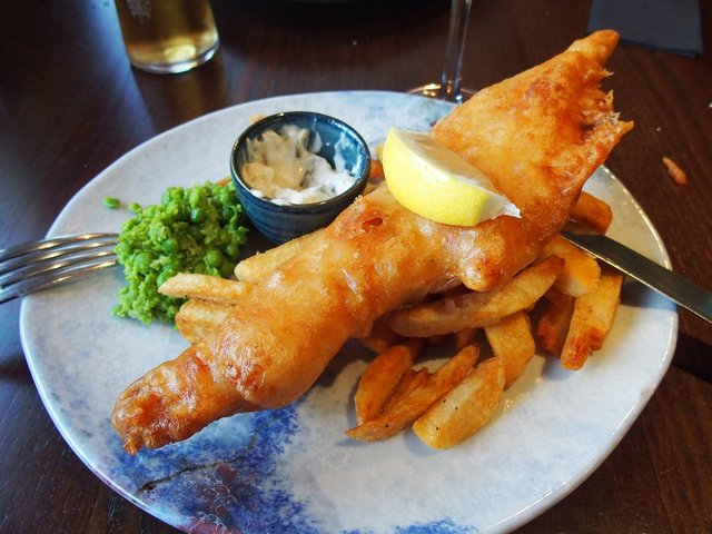 fish-and-chips-2753360_1280.jpg