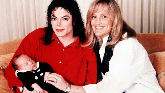 Michael-Jackson-Debbie-Rowe-3.jpg