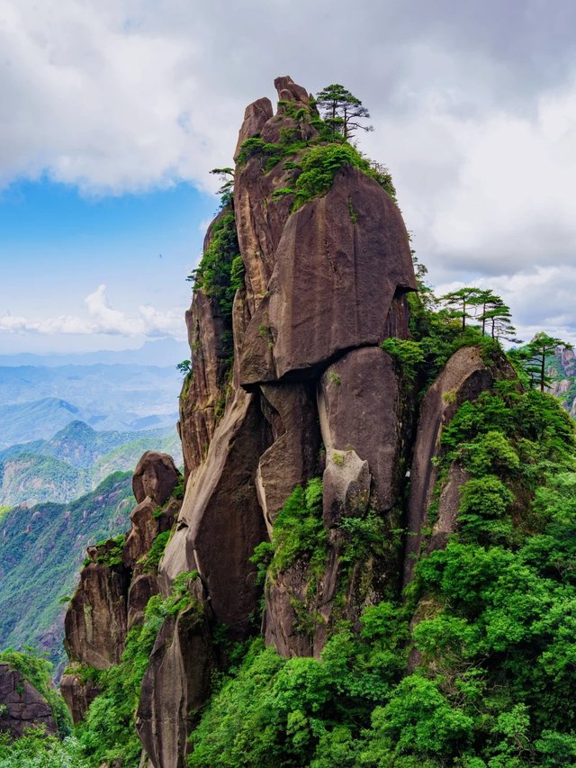 讲真‼️我很少用“震撼”来形容一座山😭_15_Hello威廉_来自小红书网页版.jpg