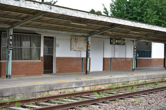 old-station-2808504_1280.jpg