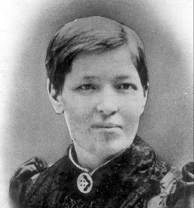 LOW-RES-mary-slessor-768x823 (1).jpg